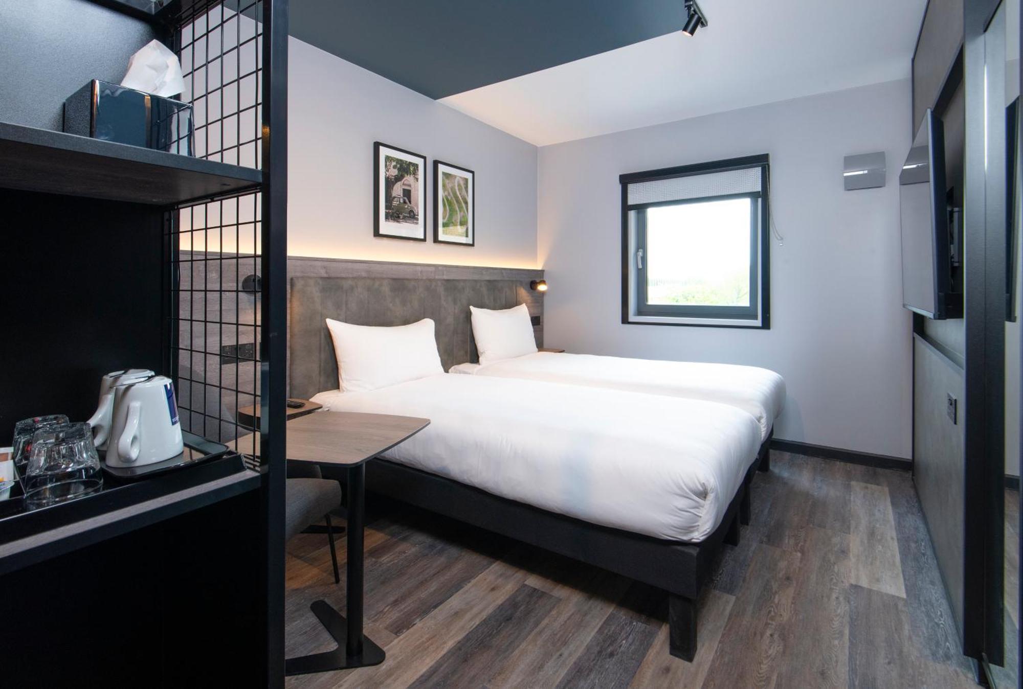 Ibis Styles London Gatwick Airport Otel Crawley  Dış mekan fotoğraf