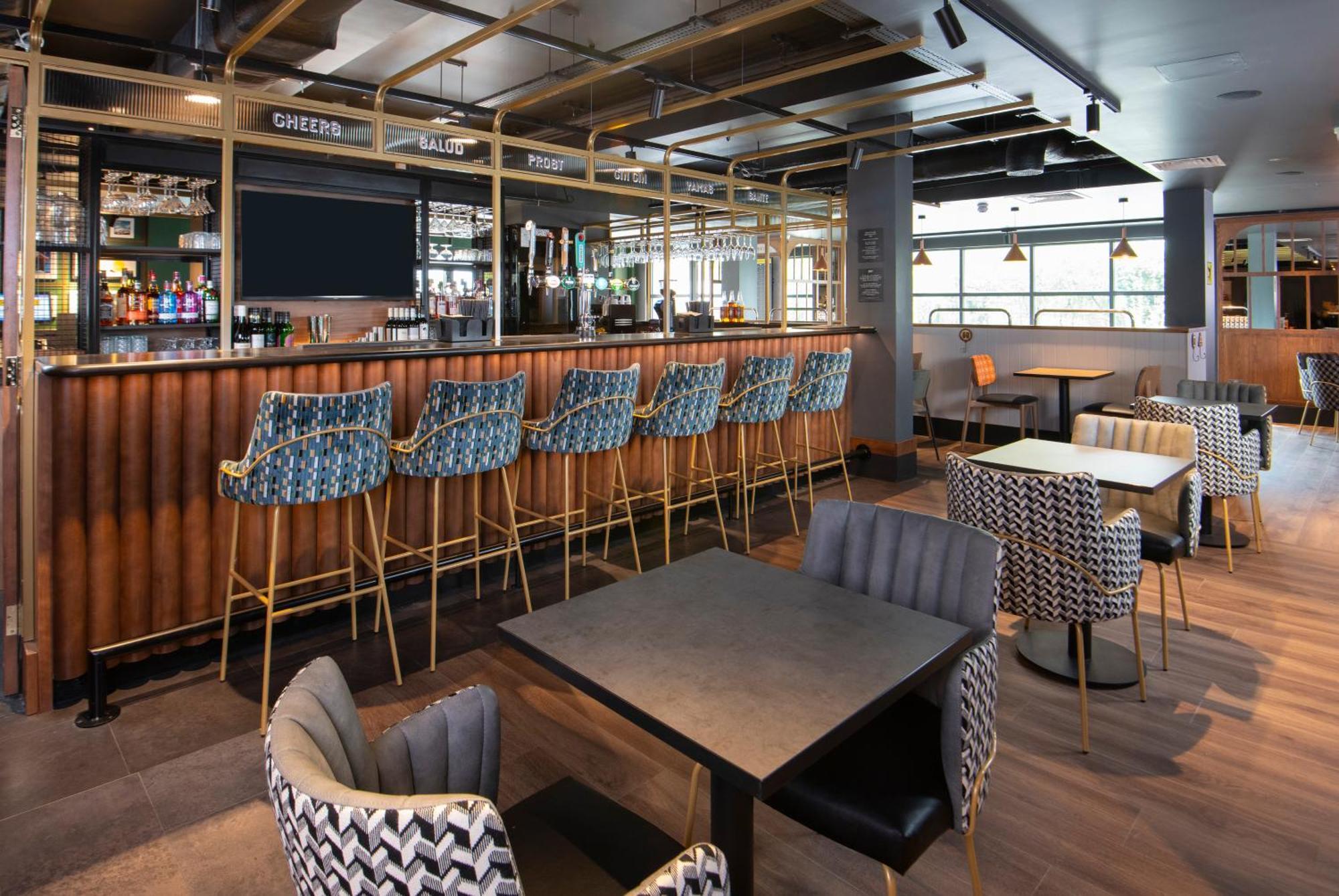 Ibis Styles London Gatwick Airport Otel Crawley  Dış mekan fotoğraf