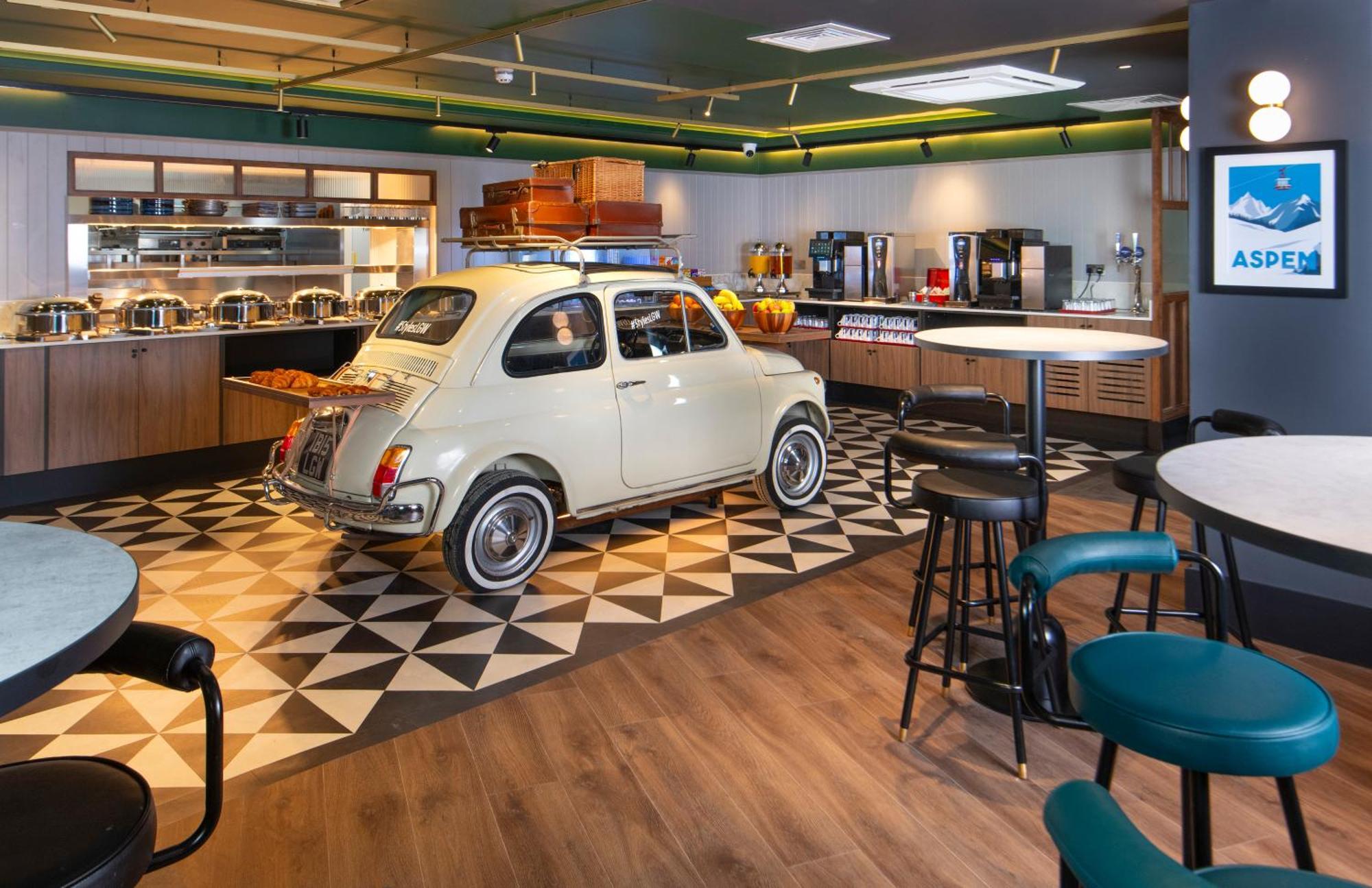 Ibis Styles London Gatwick Airport Otel Crawley  Dış mekan fotoğraf