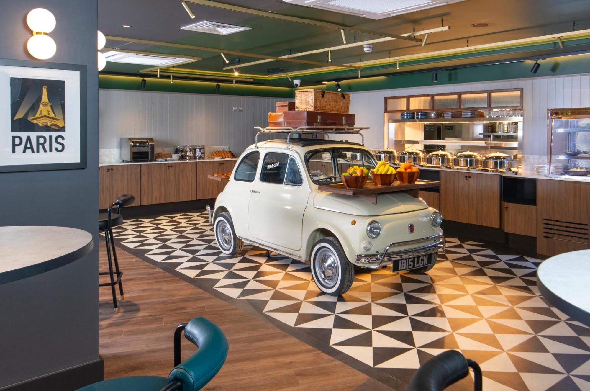 Ibis Styles London Gatwick Airport Otel Crawley  Dış mekan fotoğraf
