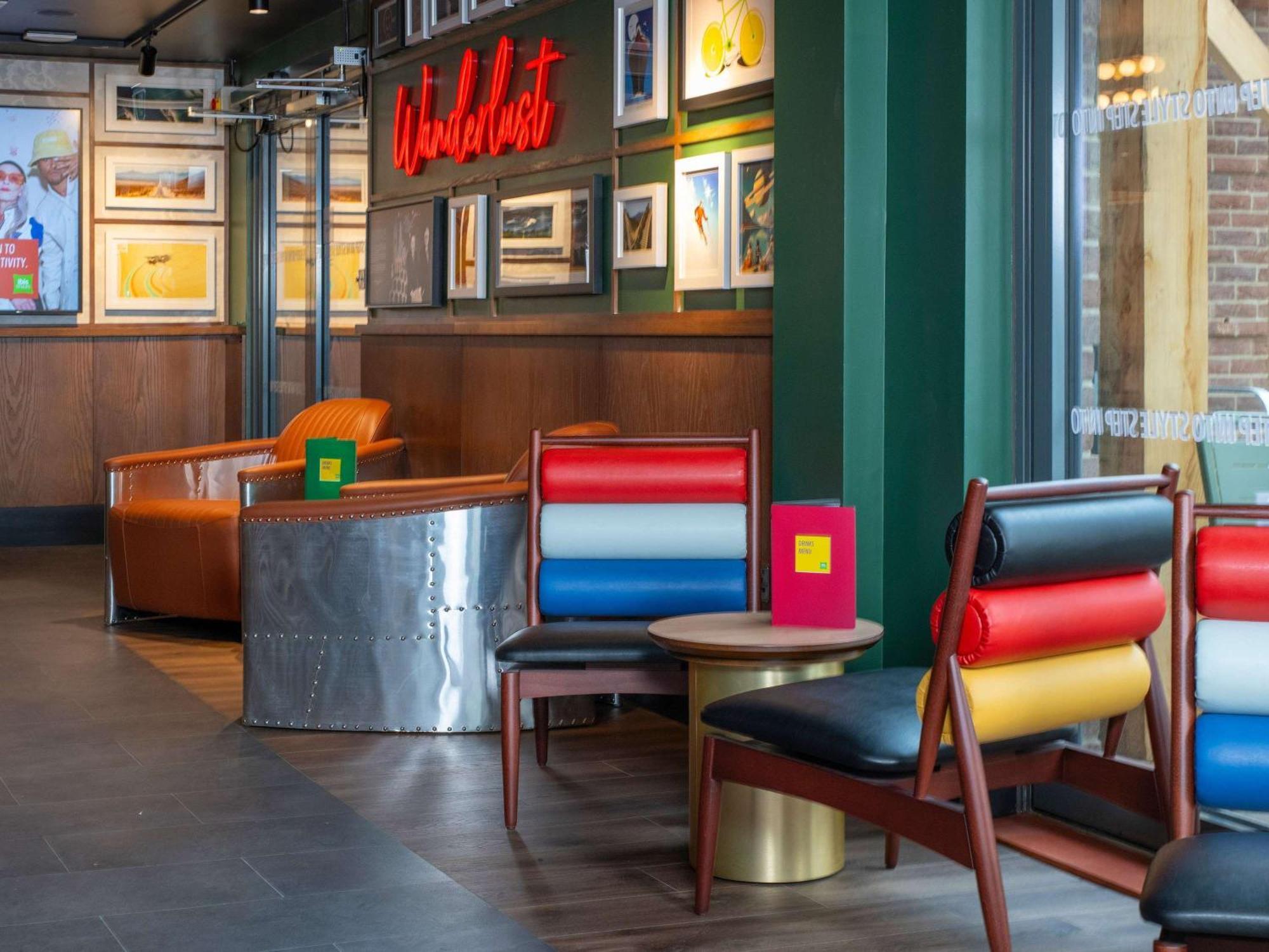 Ibis Styles London Gatwick Airport Otel Crawley  Dış mekan fotoğraf